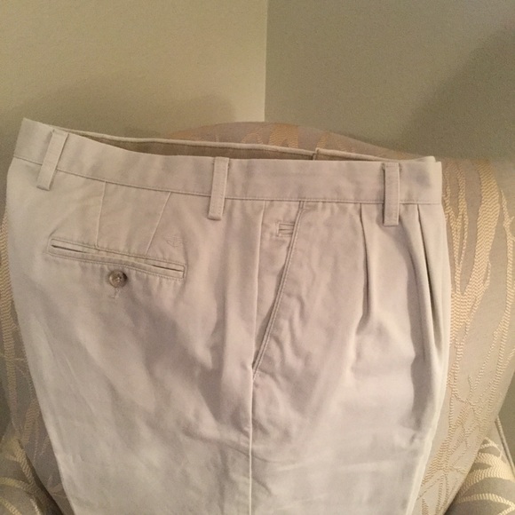 Men’s Dockers Khakis, W38, L29 - Picture 1 of 4